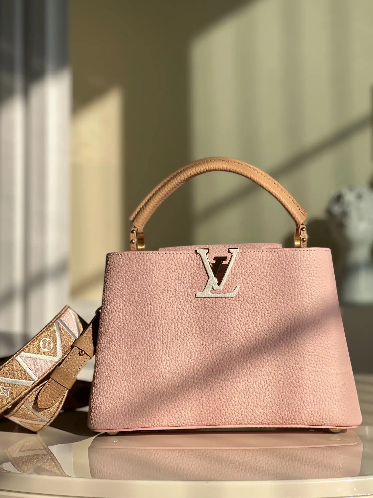 Cheap LOUIS BB VUITTON CAPUCINES 0508